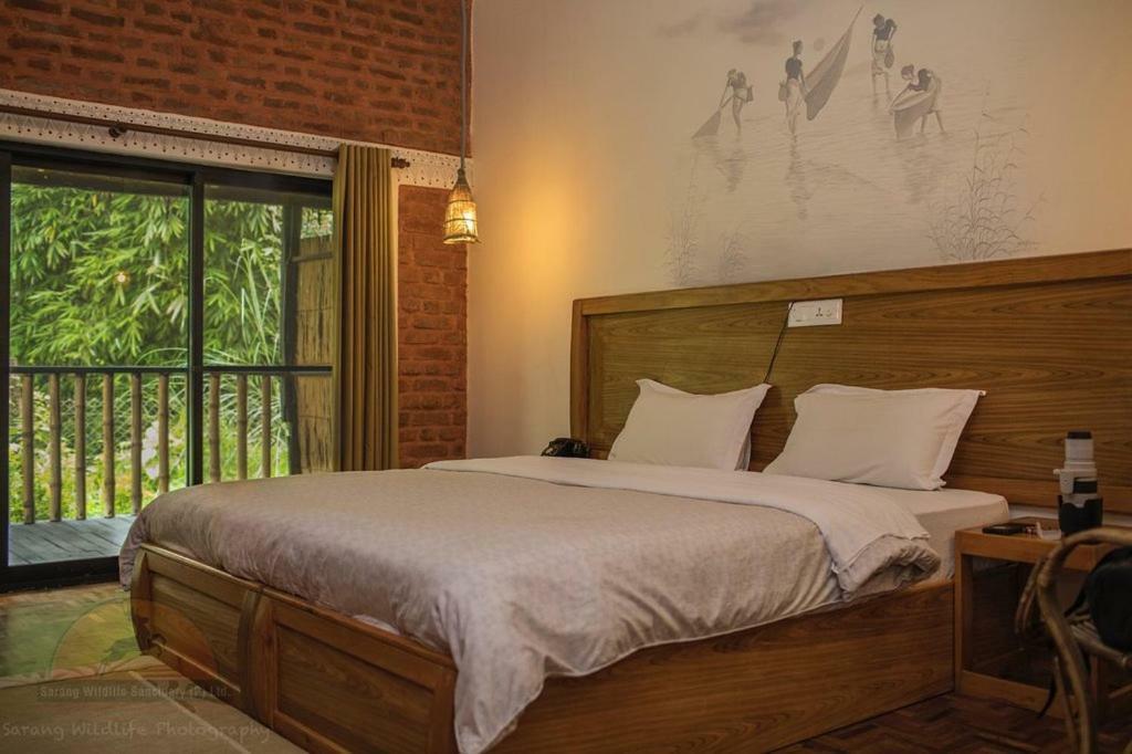 Sarang Wildlife Sanctuary Hotel Meghauli Bagian luar foto